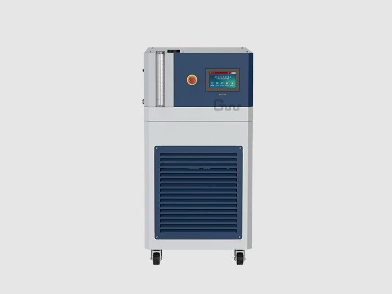 高低溫一體機：科研創新的溫控引擎